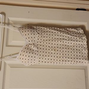 Top, built in undrwire bra